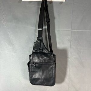 Vintage Buxton Black Leather Men's Crossbody Bag